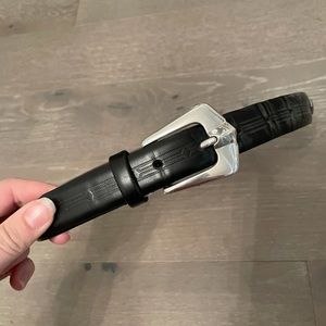 Footjoy black belt silver buckle accents golf lady